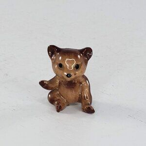 Hagen Renaker Sister Bear Cub Baby Sitting Miniature Figurine